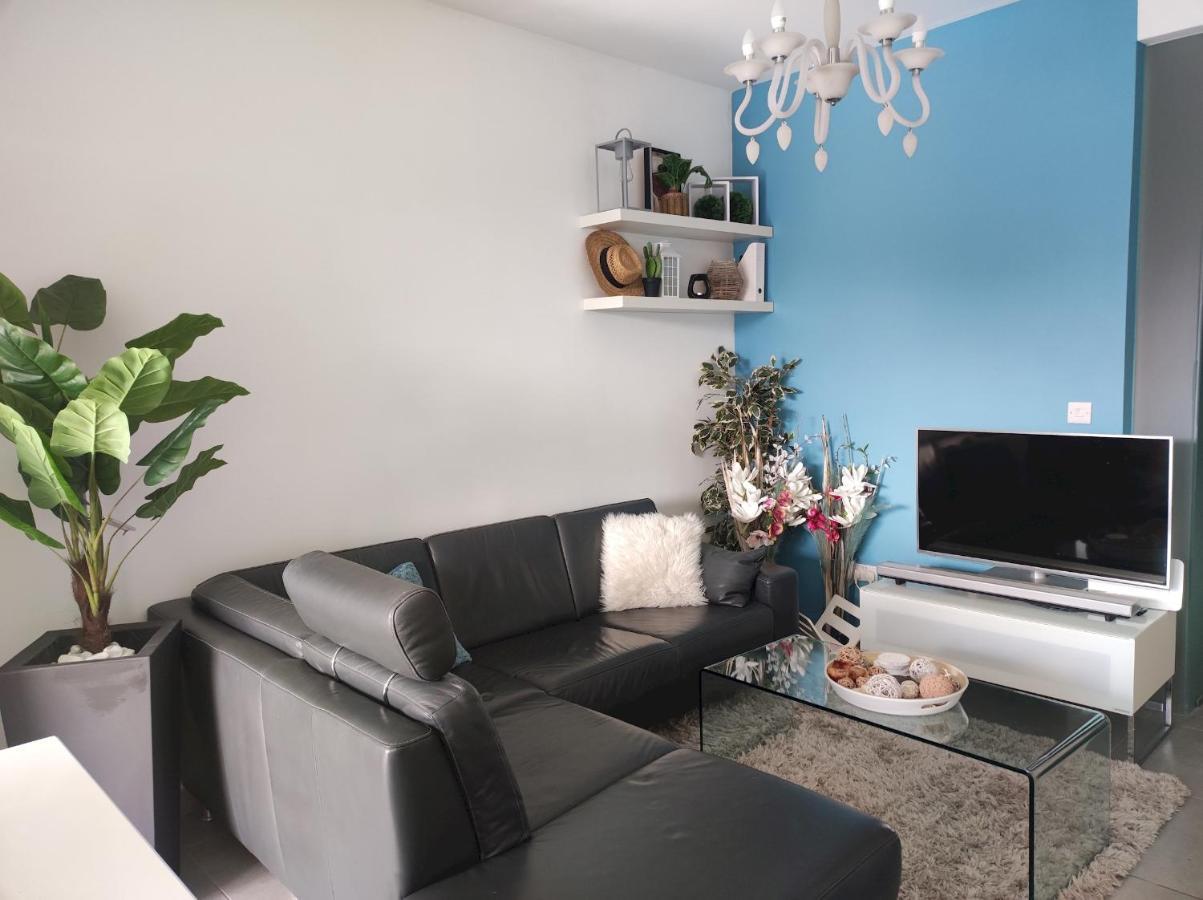 Splendid Seaside Retreat On Spinola Bay Apartment Saint Julian's Exterior photo